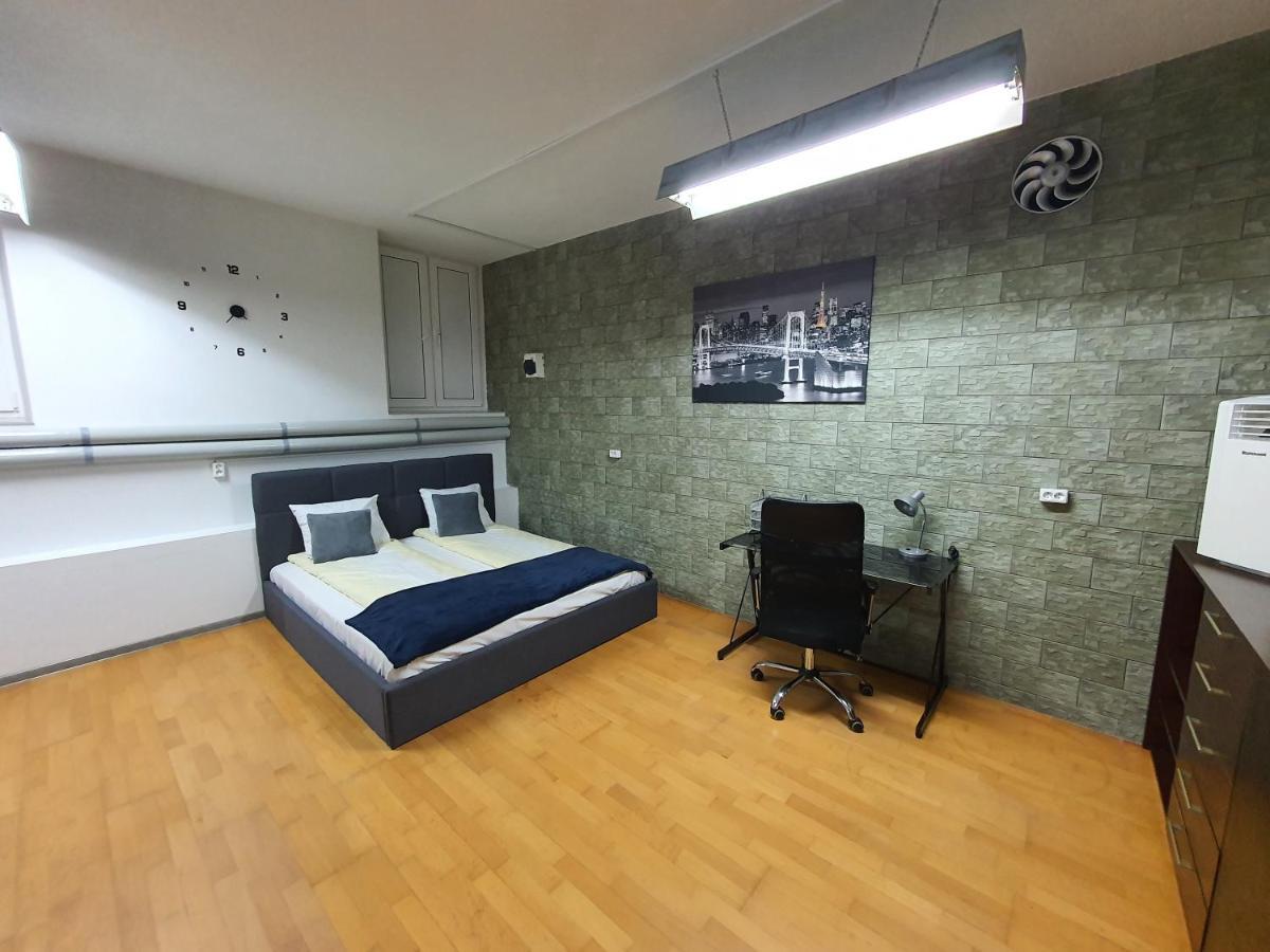 Cave Apartment Mokotow Warsaw Exterior photo